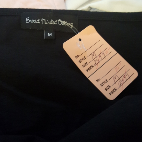 Top - Picture 3 of 3